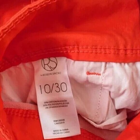 New Woman's Capri Pants by Roselyn Sanchez Size 10 Color Cherry Tomato - Picture 8 of 8